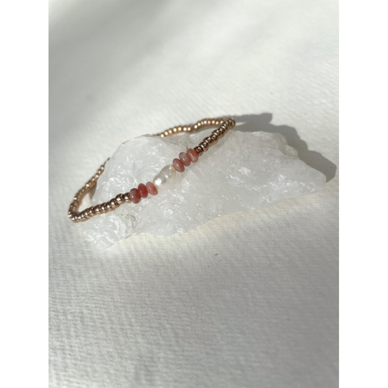 Armbandje parel roze